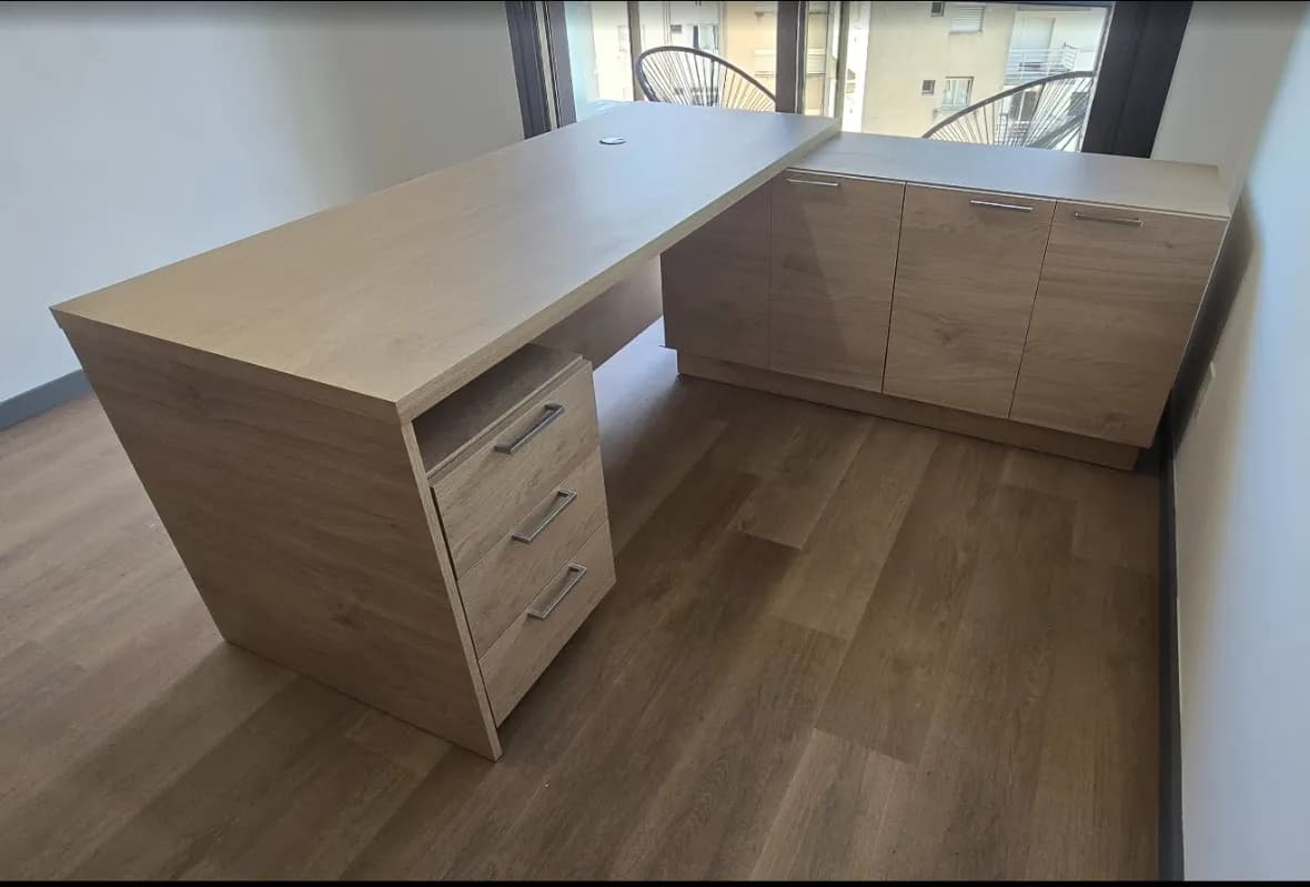 Escritorio Gerencial Executive L-Shape